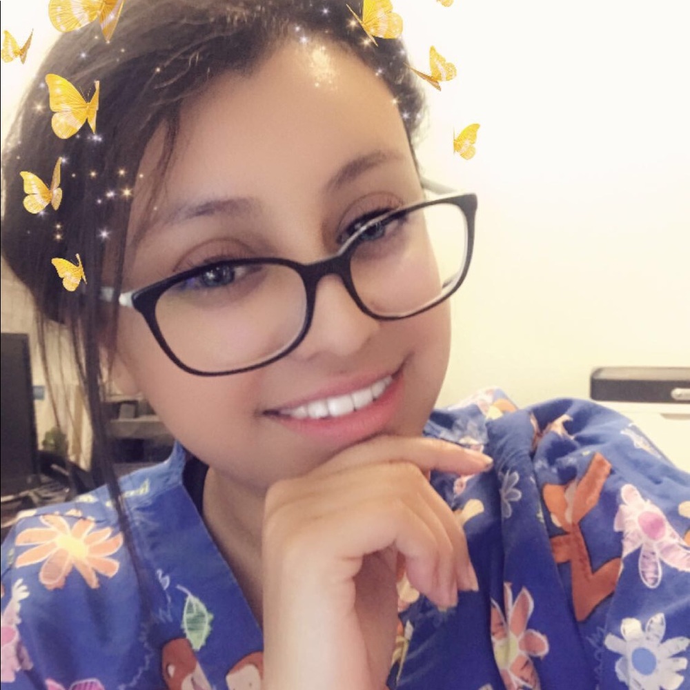 Meet your Posher, Cristina
